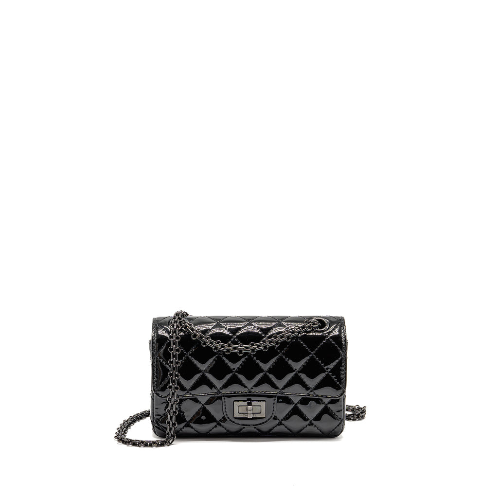 CHANEL MINI 2.55 REISSUE PATENT SO BLACK
