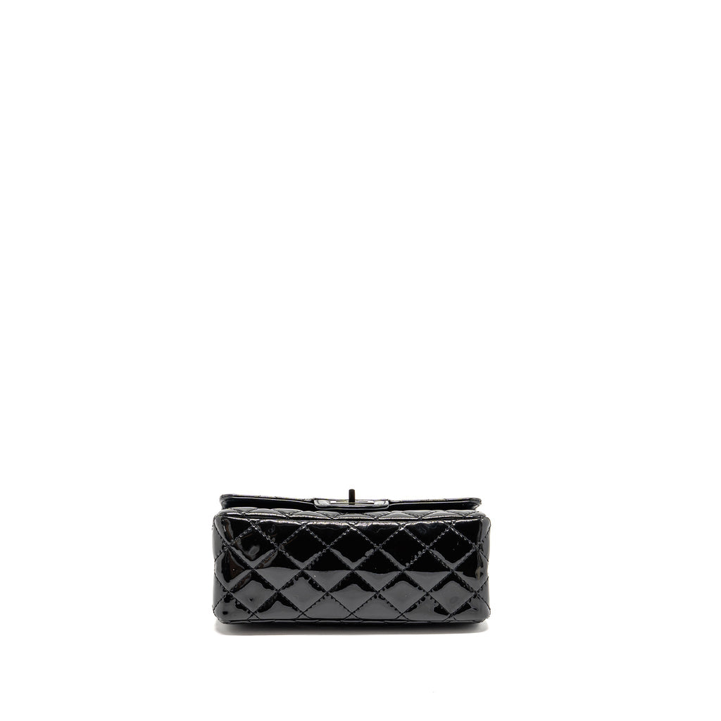 CHANEL MINI 2.55 REISSUE PATENT SO BLACK