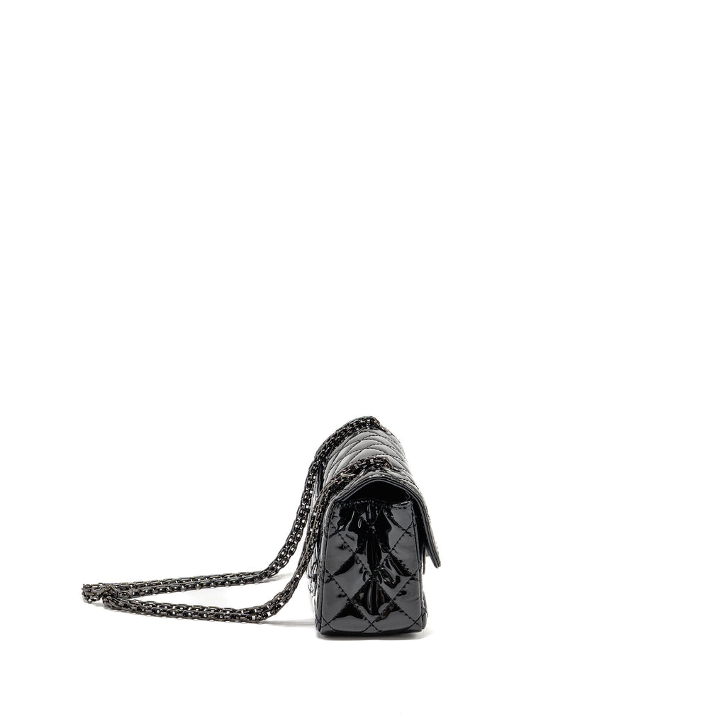CHANEL MINI 2.55 REISSUE PATENT SO BLACK