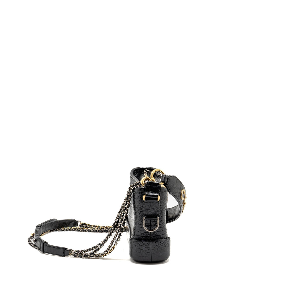 CHANEL SMALL GABRIELLE HOBO BAG WITH TOP HANDLE CROC-EMBOSSED CALFSKIN BLACK MULTICOLOUR HARDWARE