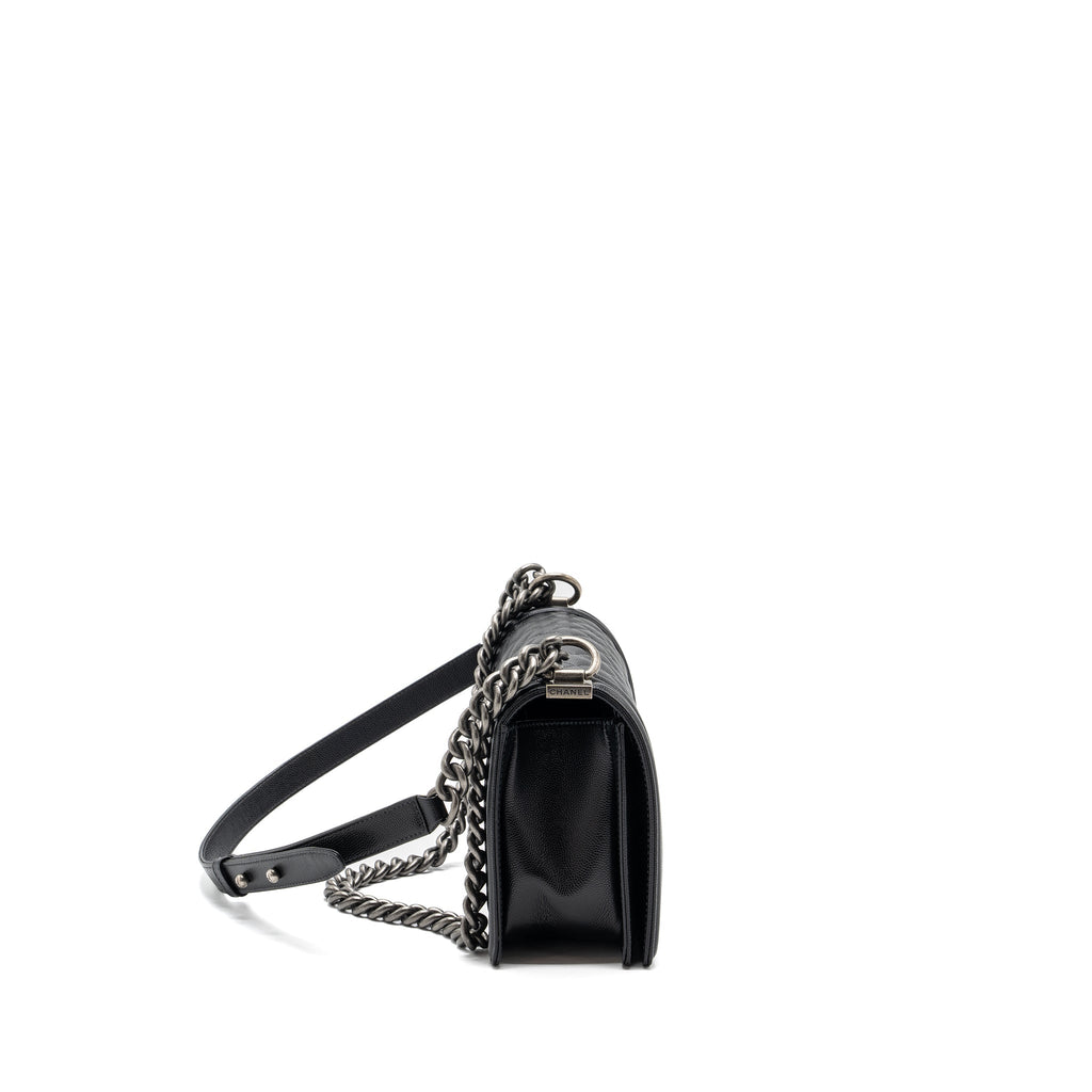 CHANEL MEDIUM BOY BAG CAVIAR BLACK RUTHENIUM SILVER HARDWARE(MICROCHIP)