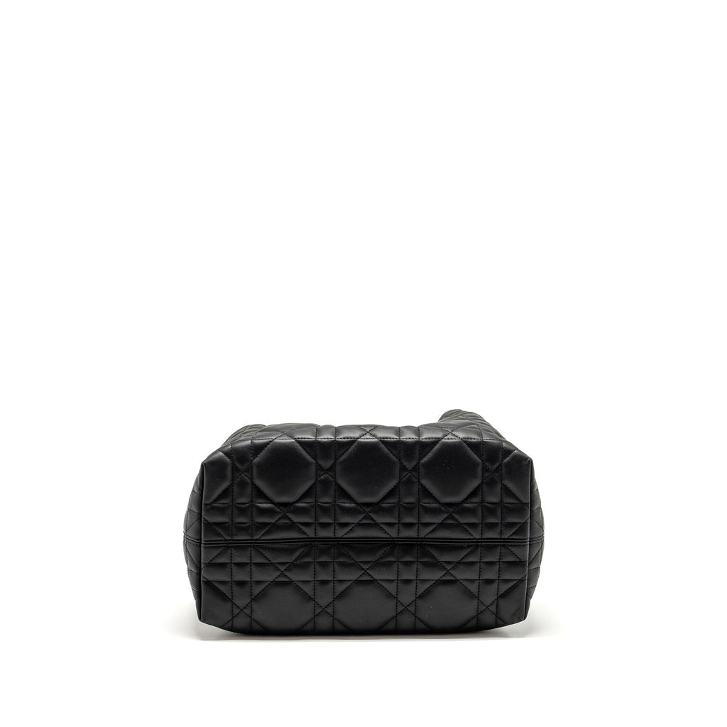 DIOR MEDIUM TOUJOURS BAG MACROCANNAGE CALFSKIN BLACK LGHW