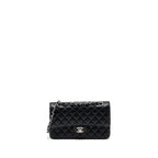 CHANEL MEDIUM CLASSIC DOUBLE FLAP BAG CAVIAR BLACK SHW (MICROCHIP)