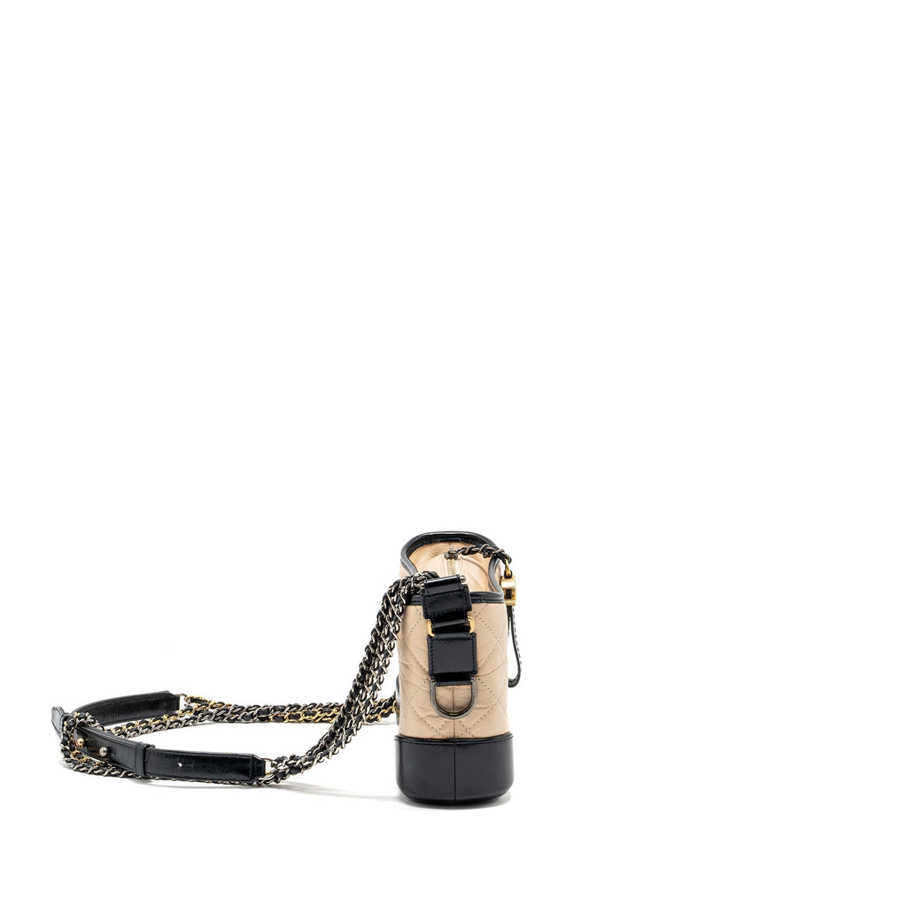 CHANEL SMALL GABRIELLE HOBO BAG AGED CALFSKIN BEIGE/BLACK MULTICOLOUR HARDWARE