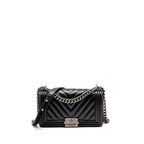 CHANEL CHEVRON MEDIUM BOY BAG CALFSKIN BLACK RUTHENIUM SHW