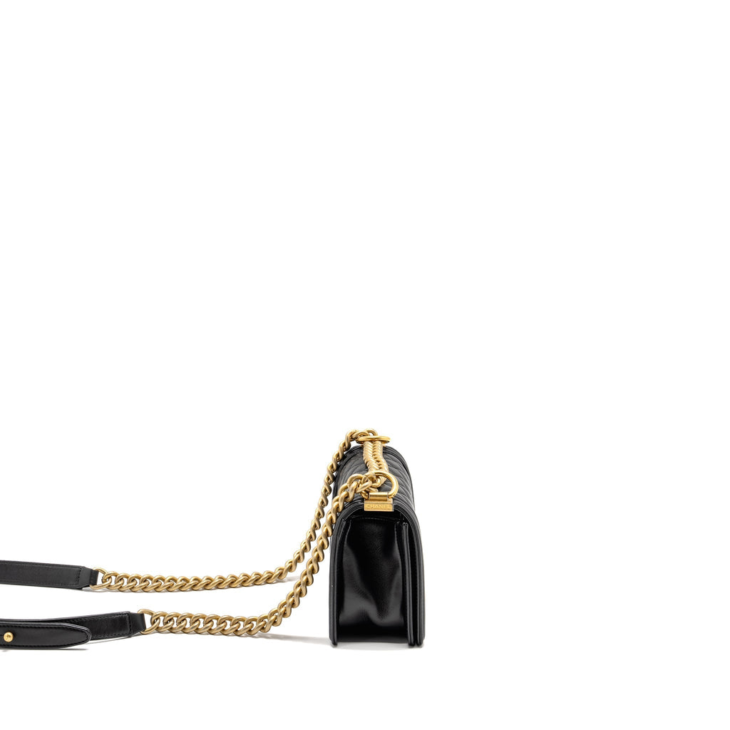 CHANEL SMALL BOY BAG CALFSKIN BLACK GHW (MICROCHIP)
