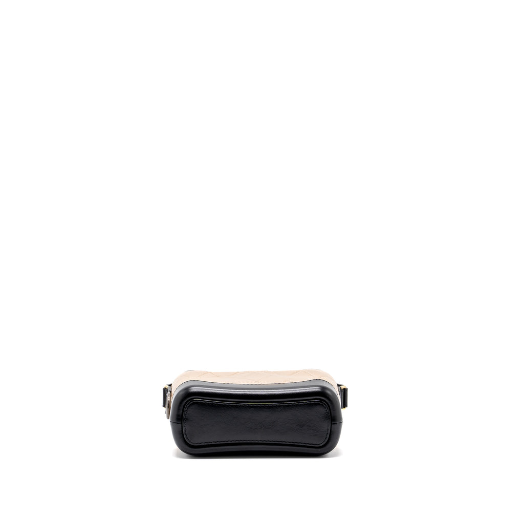 CHANEL SMALL GABRIELLE HOBO BAG CALFSKIN BEIGE / BLACK  MULTICOLOR HARDWARE