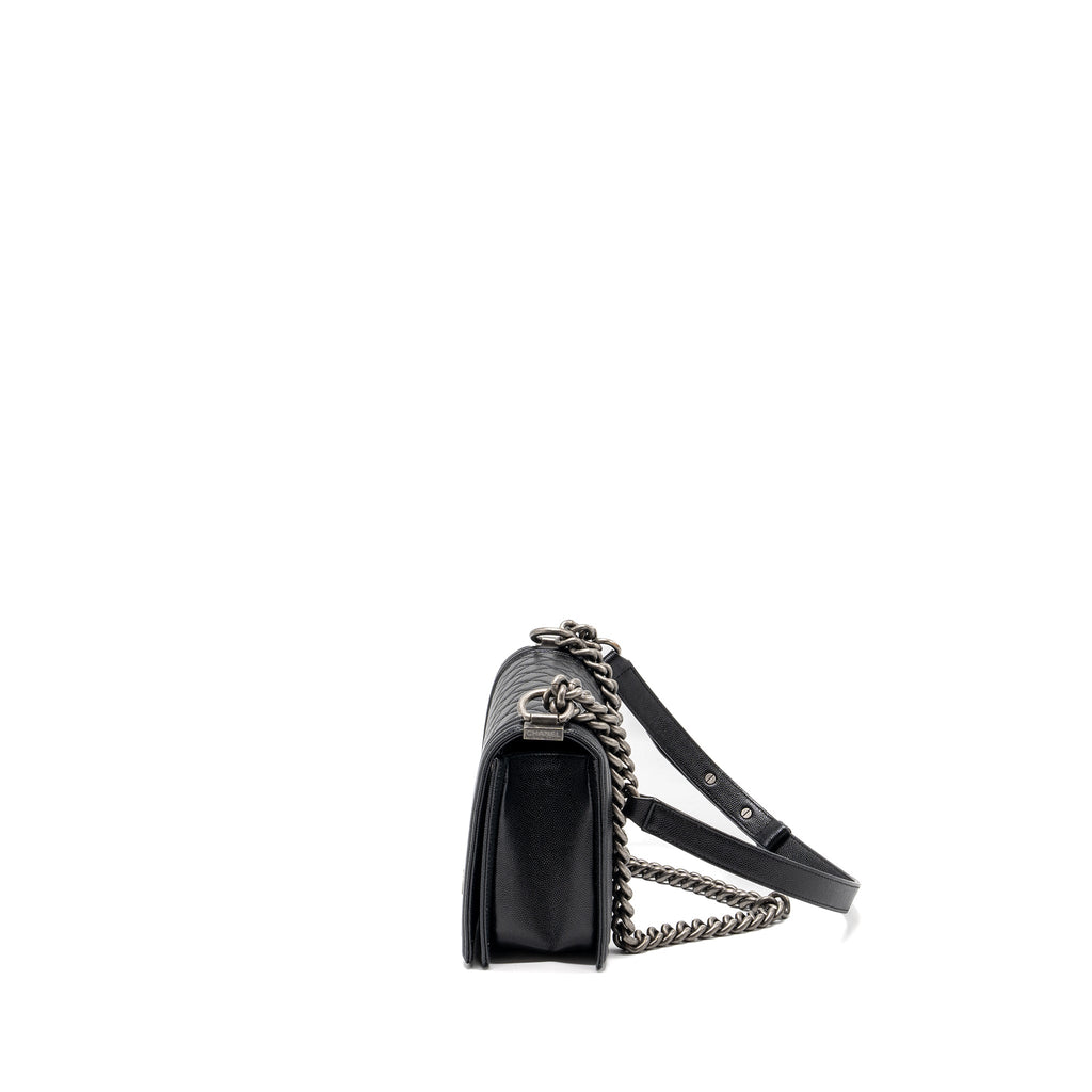 CHANEL MEDIUM BOY BAG CAVIAR BLACK RUTHENIUM HARDWARE