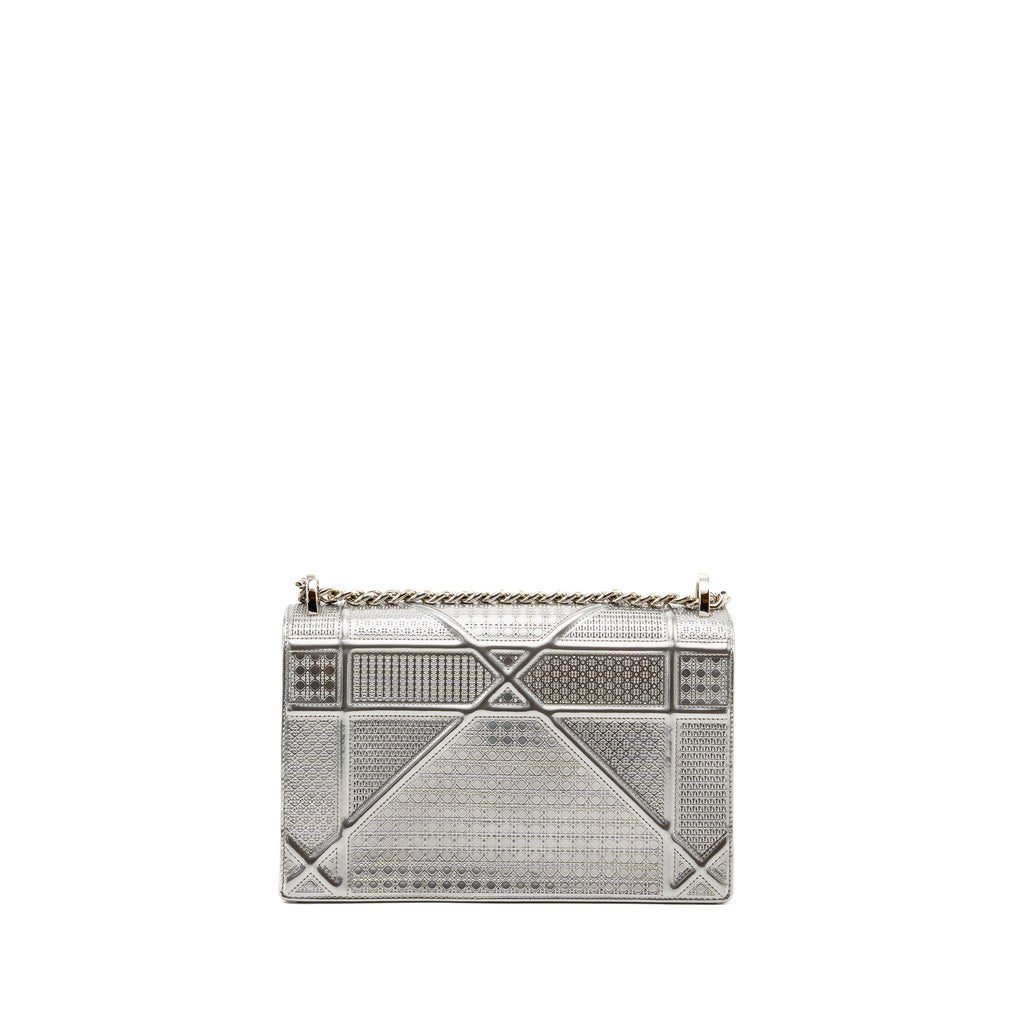 DIOR DIORAMA FLAP BAG PATENT MICRO-CANNAGE LEATHER METALLIC SILVER SHW