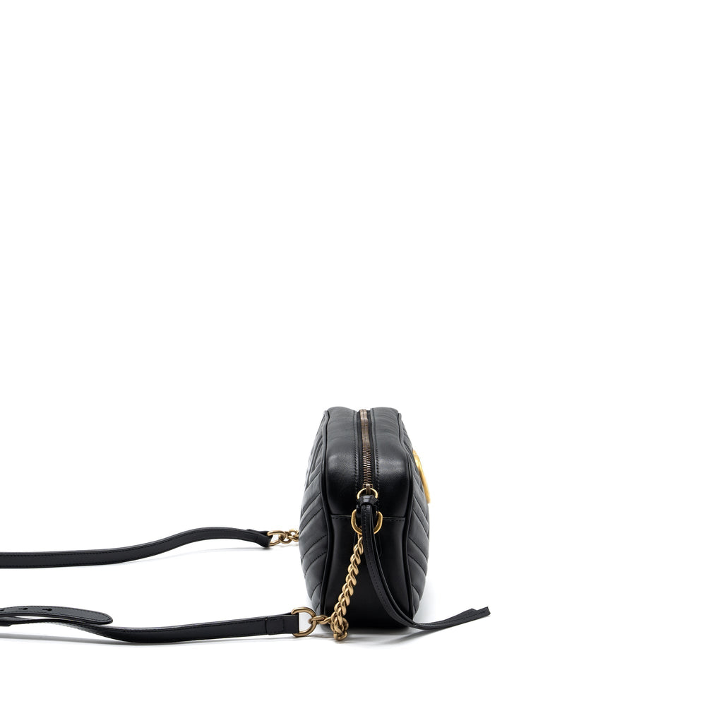 GUCCI GG MARMONT SMALL MATELASSÉ SHOULDER BAG