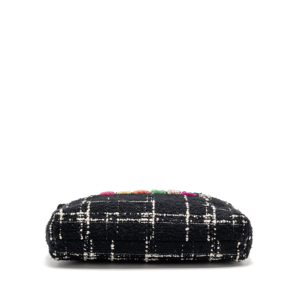 CHANEL MEDIUM 22 BAG QUILTED TWEED BLACK / MULTICOLOUR GHW (MICROCHIP)