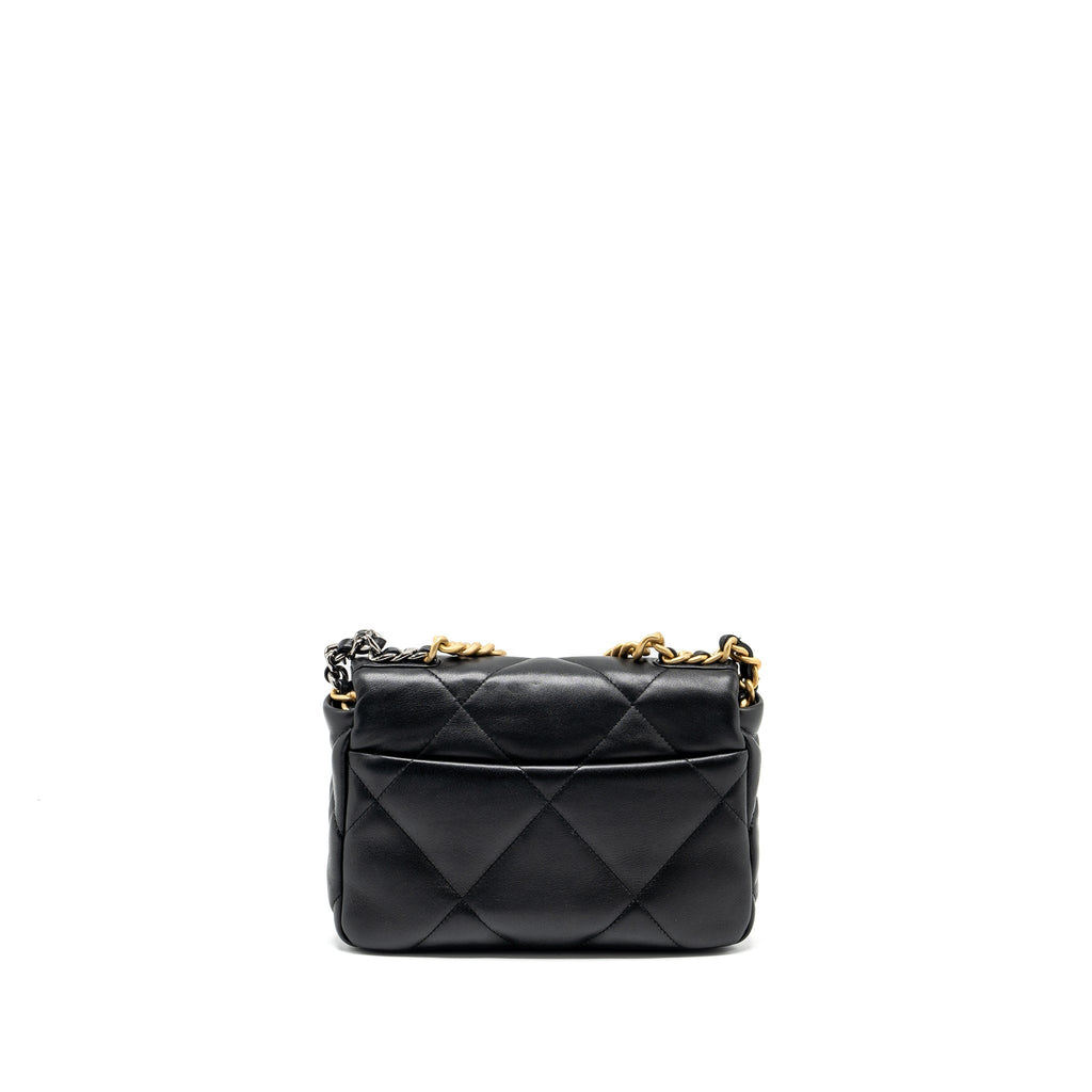 CHANEL SMALL 19 BAG LAMBSKIN BLACK MULTICOLOUR HARDWARE (MICROCHIP)