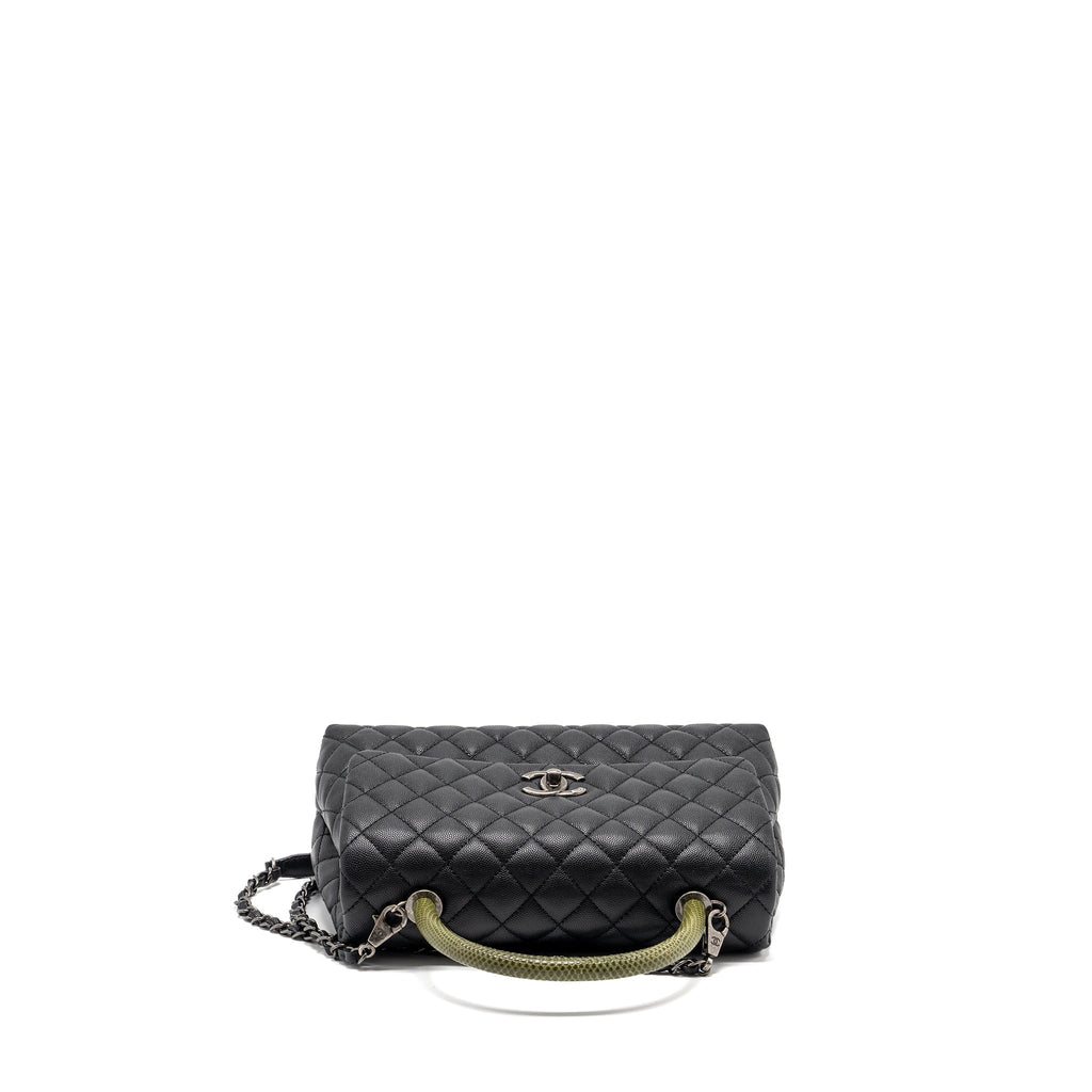 CHANEL MEDIUM COCO HANDLE CAVIAR / LIZARD HANDLE BLACK RUTHENIUM HARDWARE
