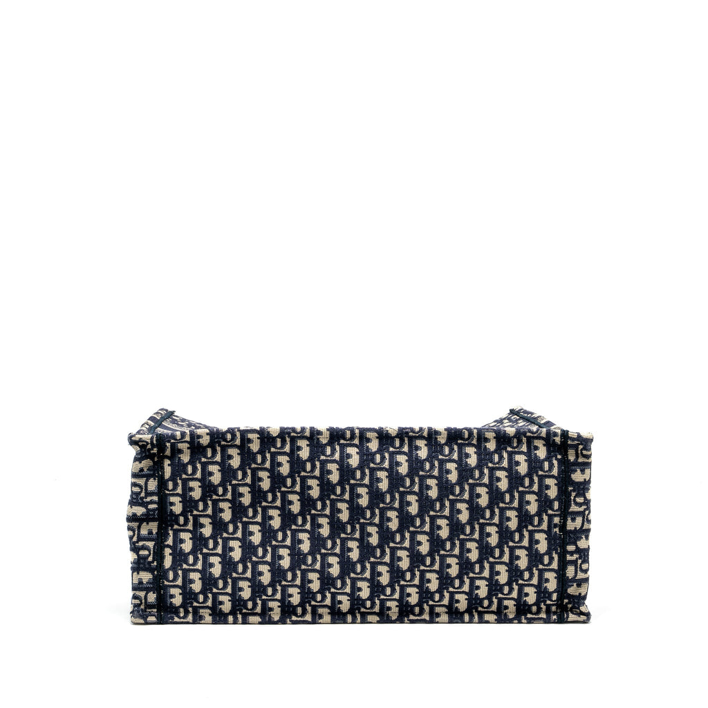 DIOR LARGE BOOK TOTE BLUE DIOR OBLIQUE EMBROIDERY