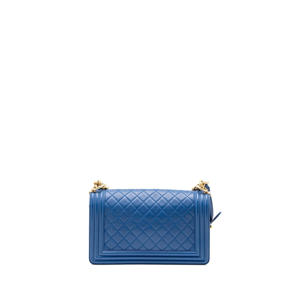 CHANEL MEDIUM BOY BAG CALFSKIN BLUE GHW