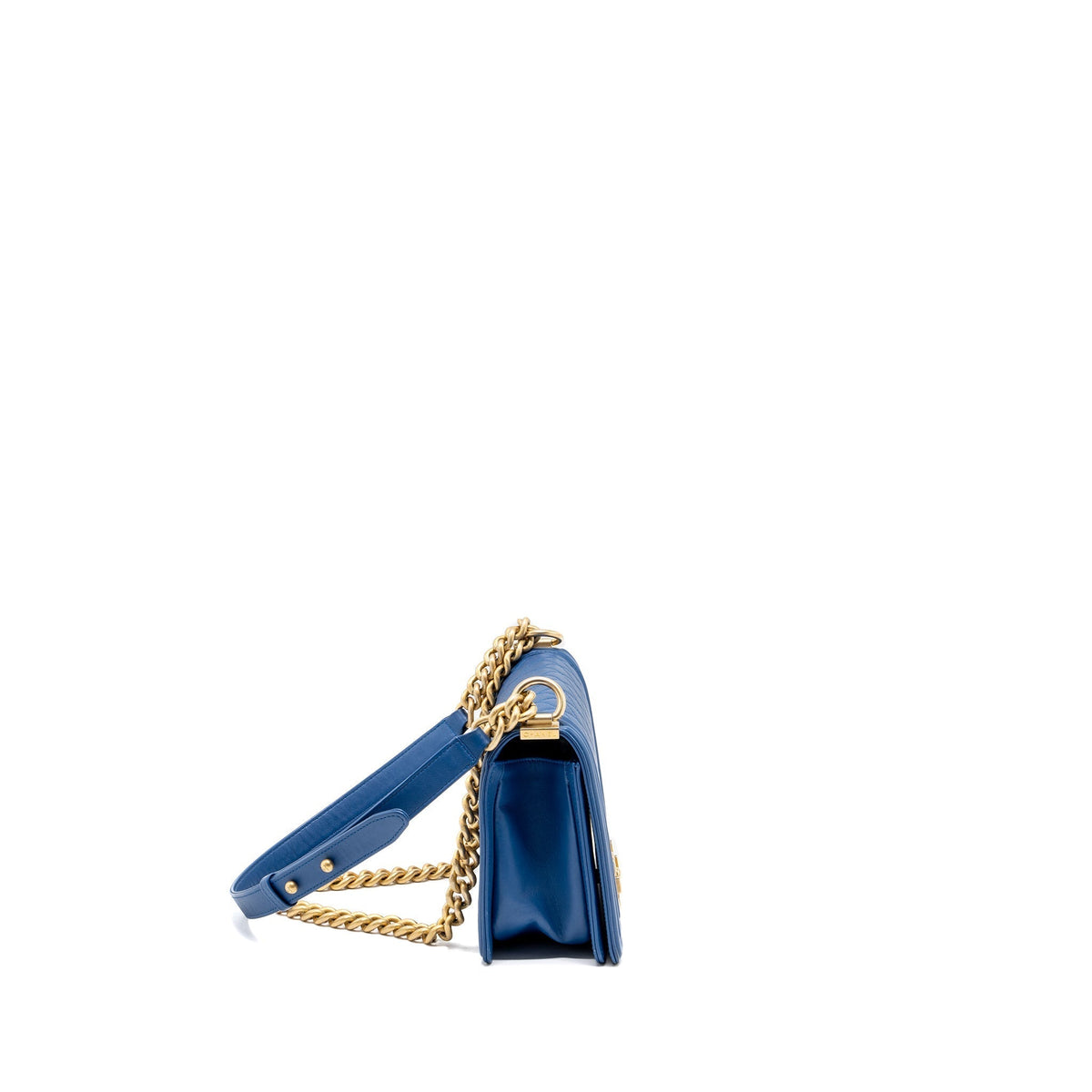 CHANEL MEDIUM BOY BAG CALFSKIN BLUE GHW