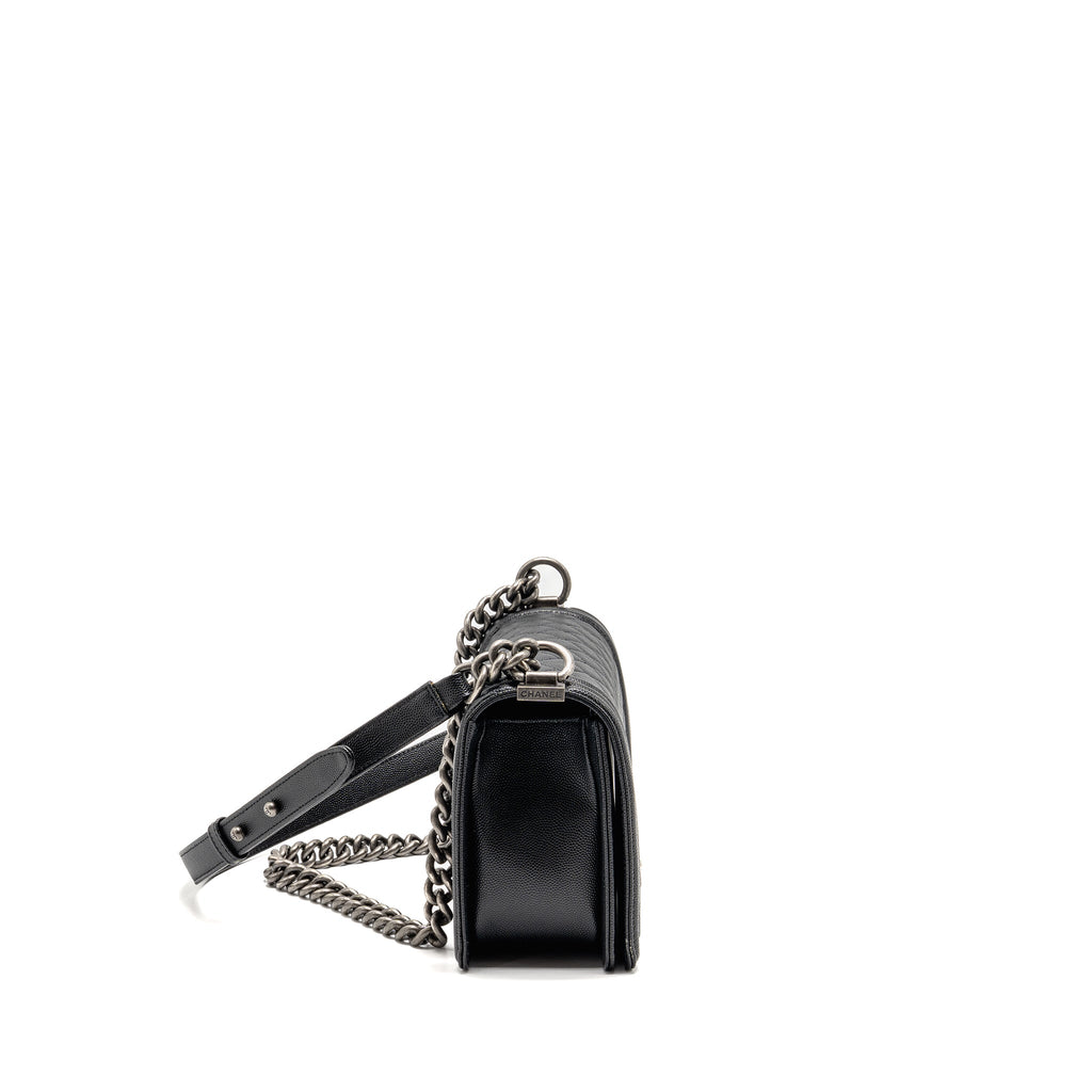 CHANEL MEDIUM BOY BAG CAVIAR BLACK RUTHENIUM HARDWARE