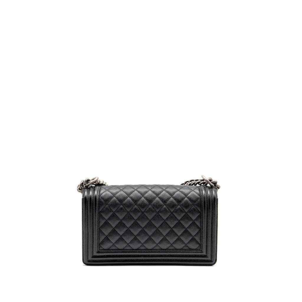 CHANEL MEDIUM BOY BAG CAVIAR BLACK RUTHENIUM HARDWARE