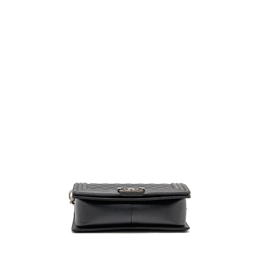 CHANEL MEDIUM BOY BAG CAVIAR BLACK RUTHENIUM HARDWARE