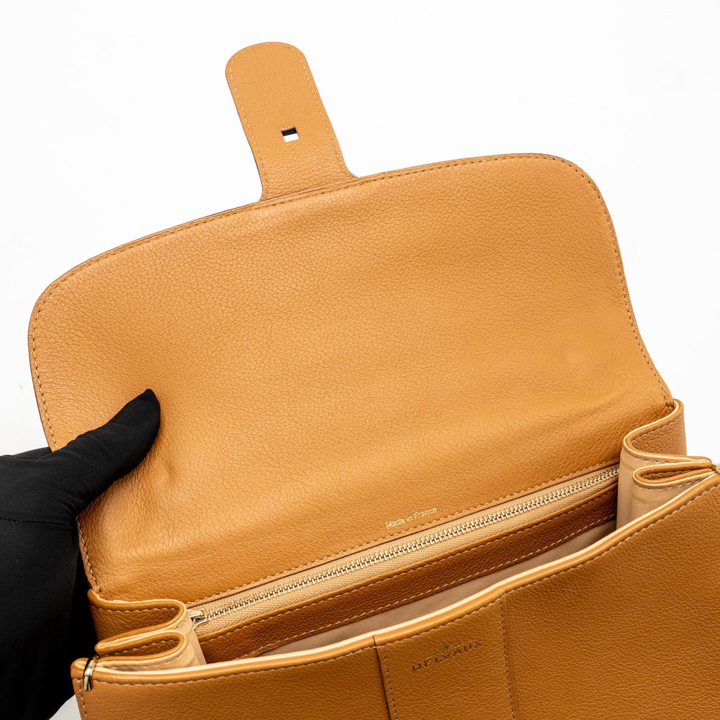 Delvaux Brilliant MM Calfskin Caramel LGHW