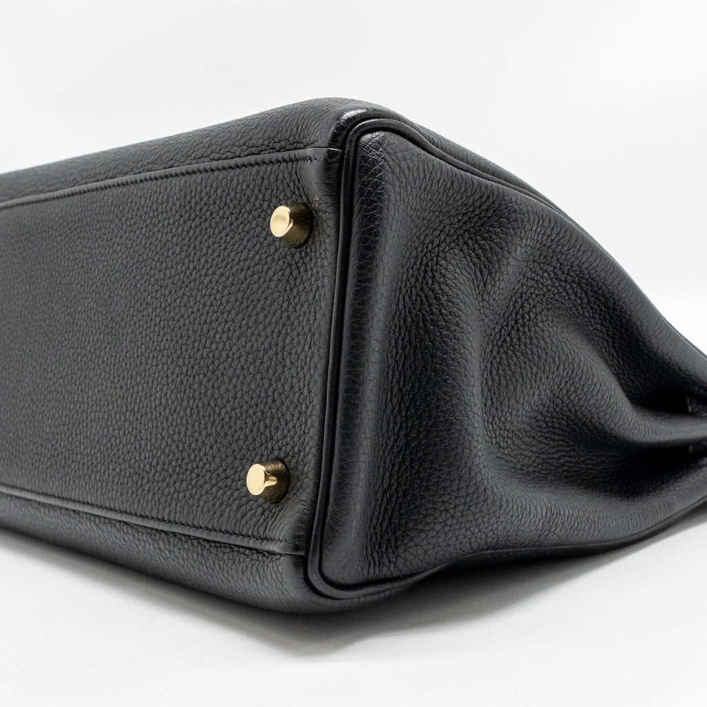 Hermes Kelly 28 Togo Black GHW