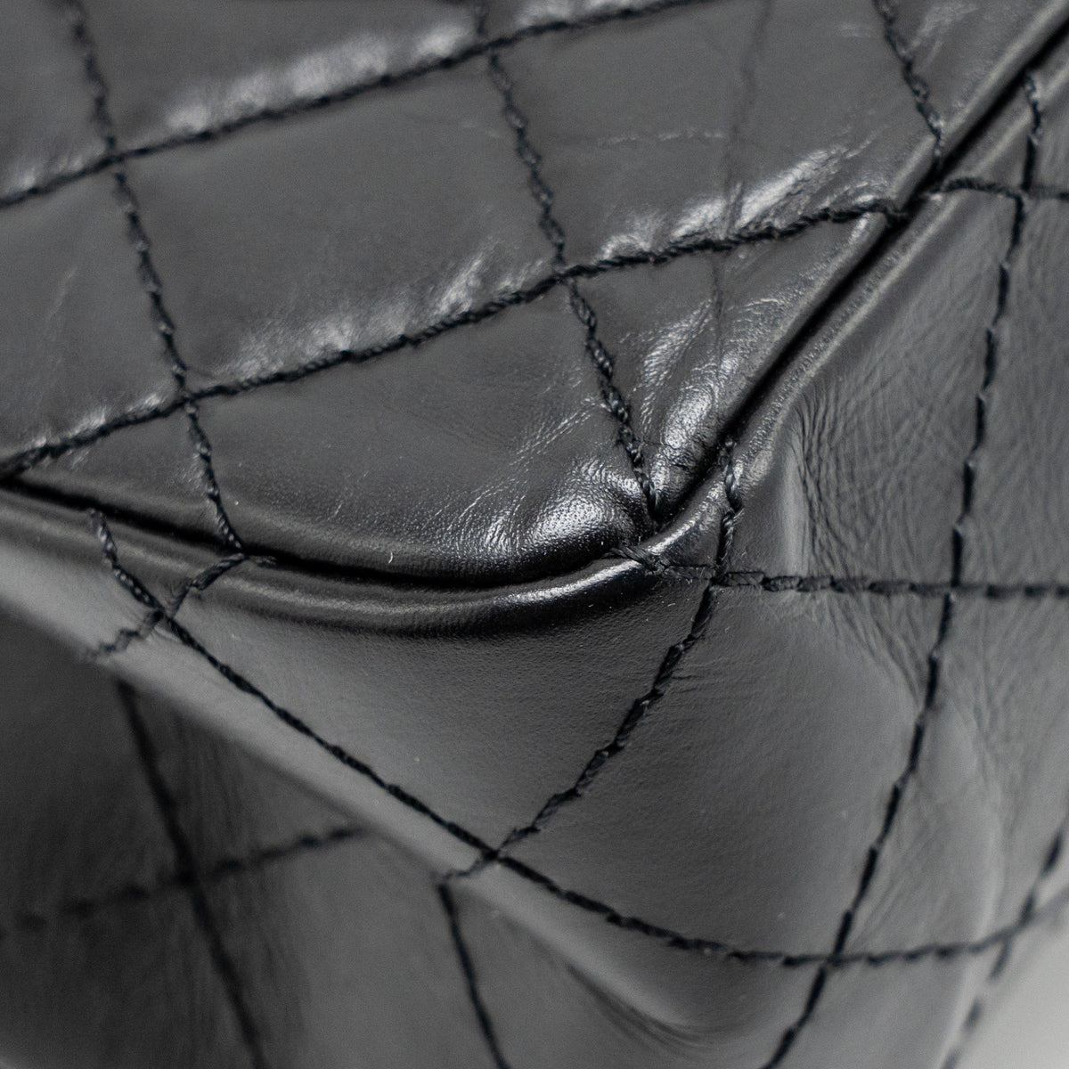 CHANEL SMALL 2.55 REISSUE FLAP BAG AGED CALFSKIN BLACK GHW
