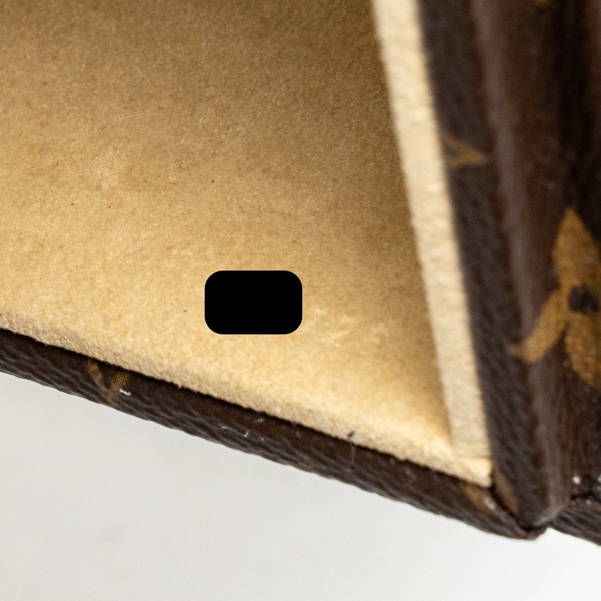Louis Vuitton coffret 8 montres watch case monogram canvas GHW