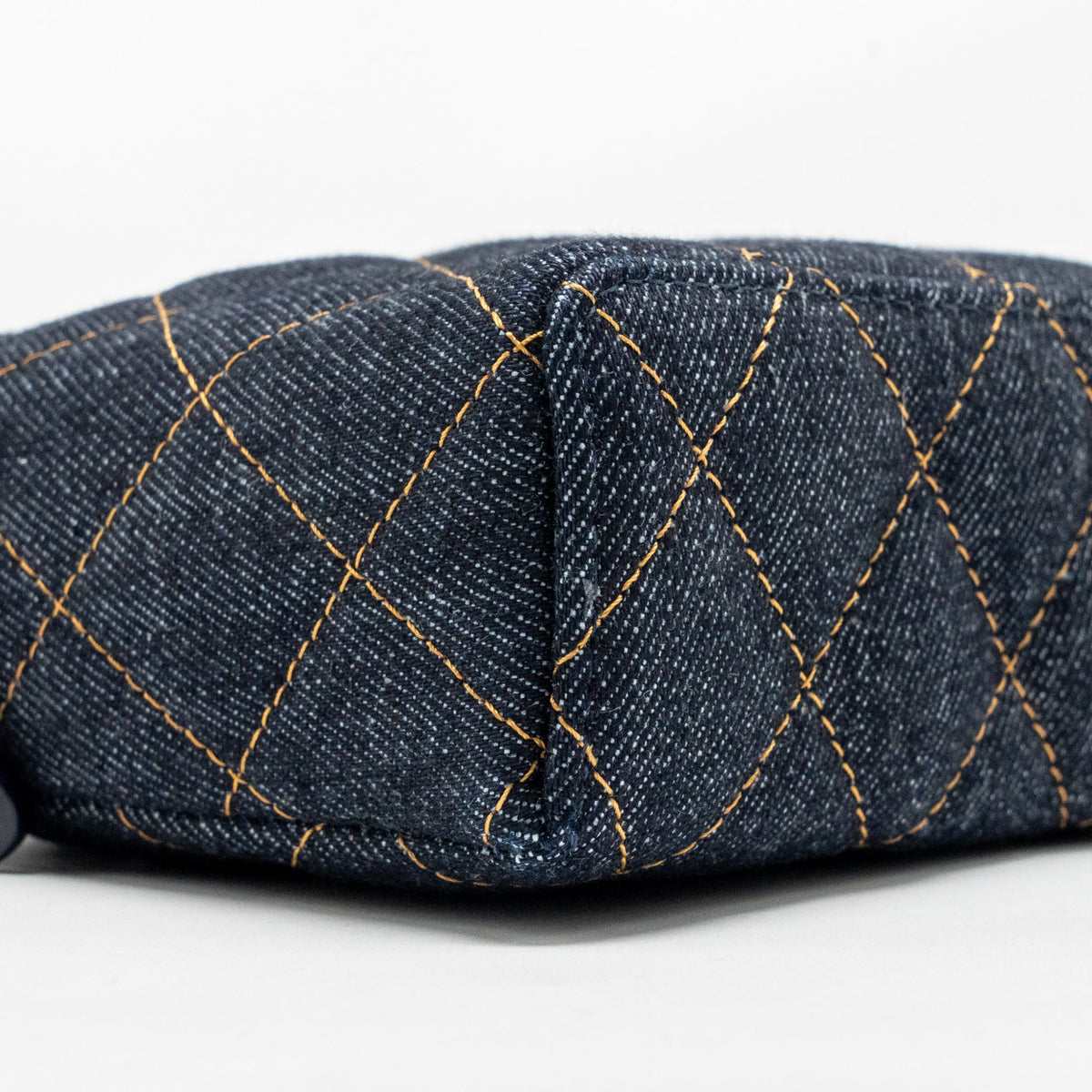 CHANEL 26P TOP HANDLE VANITY DENIM DARK BLUE LGHW (MICROCHIP)