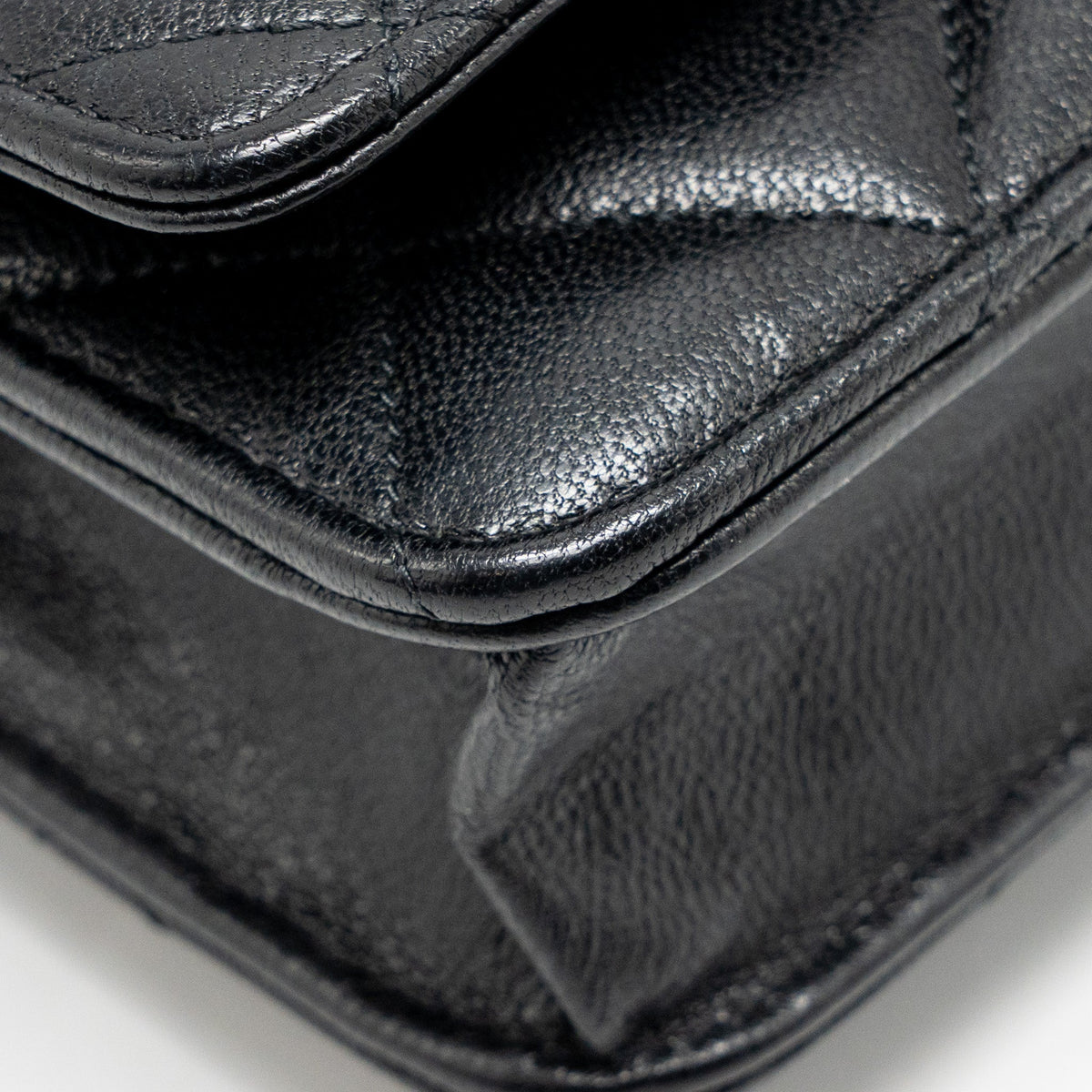 CHANEL DETAILED STRAP WALLET ON CHAIN LAMBSKIN BLACK WITH MULTICOLOUR HARDWARE (MICROCHIP)