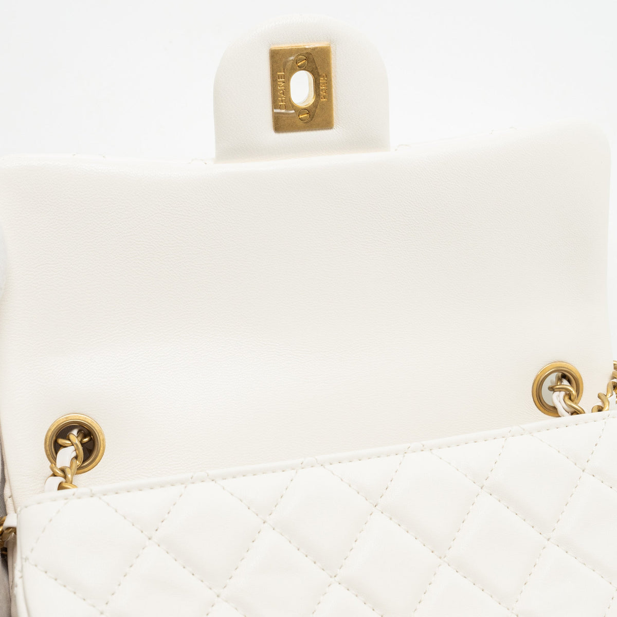 CHANEL PEARL CRUSH MINI RECTANGULAR FLAP BAG LAMBSKIN WHITE GHW(MICROCHIP)