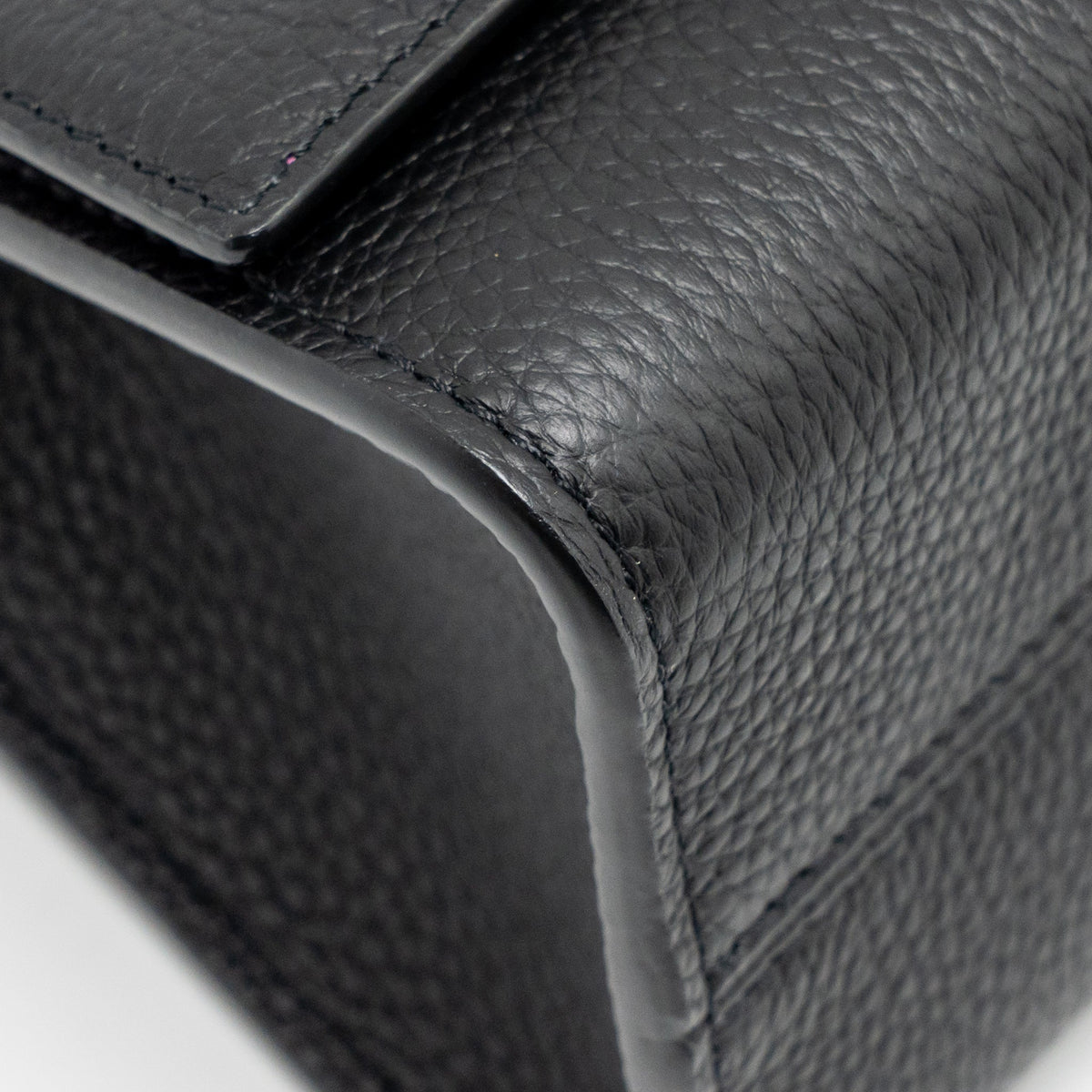 LOUIS VUITTON TWIST ONE HANDLE PM TAURILLON LEATHER BLACK/PINK GHW