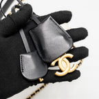 CHANEL CC FILIGREE VANITY CASE CAVIAR WHITE/BLACK GHW