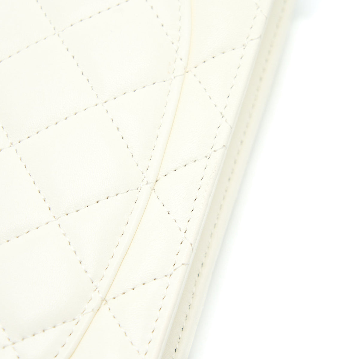 CHANEL PEARL CRUSH WALLET ON CHAIN LAMBSKIN WHITE BRUSHED GHW (MICROCHIP)