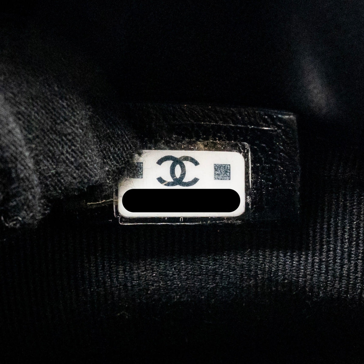 CHANEL 24B TWIST CHAIN TOP HANDLE HOBO LUNCH BOX BAG LAMBSKIN BLACK GHW (MICROCHIP)