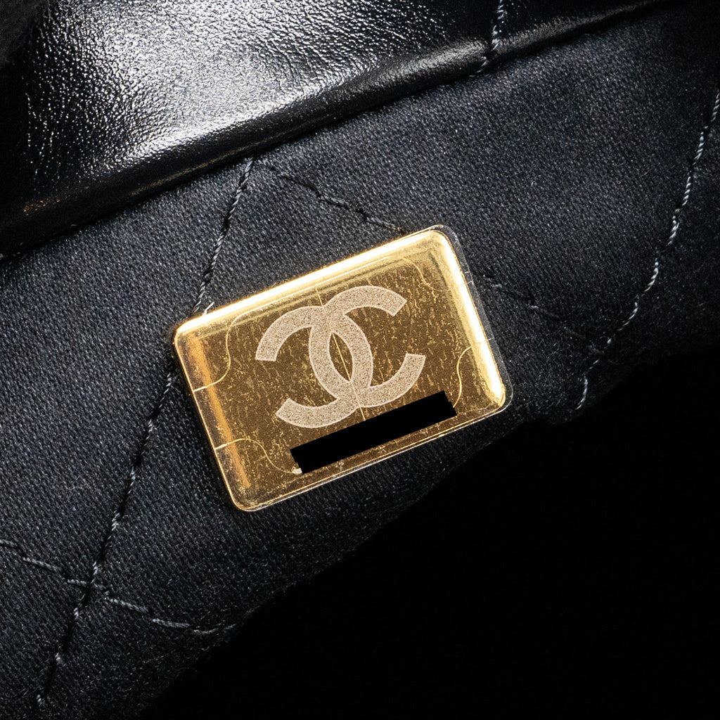 CHANEL MINI 22 BAG SHINY CALFSKIN BLACK GHW (MICROCHIP)