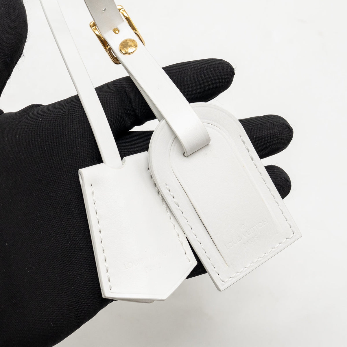 Louis Vuitton Camera Box leather cuir white GHW