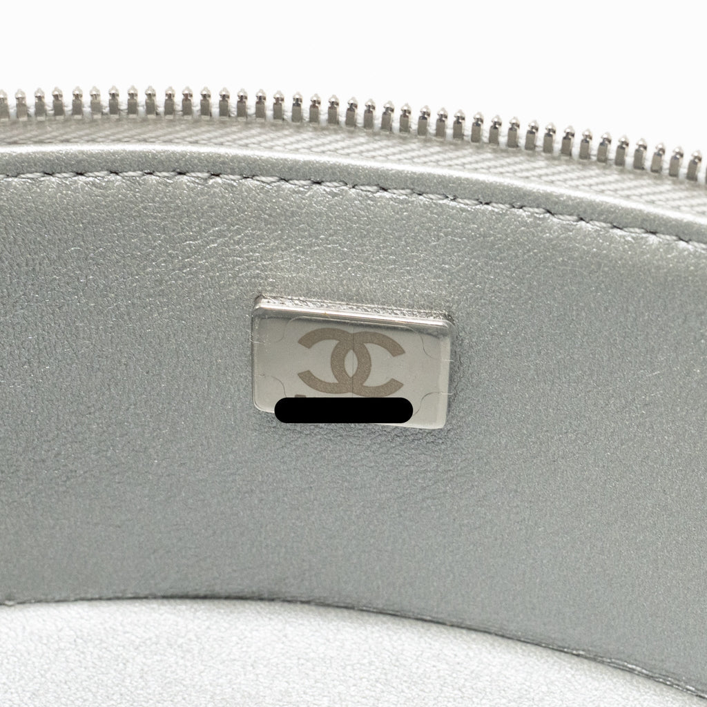 Chanel 25C Double Top Handle Round Vanity Case Lambskin Metallic Silver SHW (Microchip)
