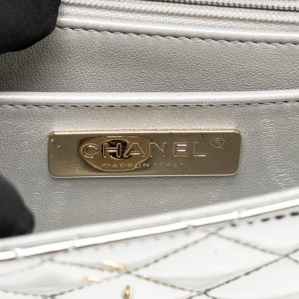 Chanel 24C Small Hollywood Boulevard Flap Bag with Star Coin Purse Patent/Calfskin Metallic Silver LGHW (Microchip)