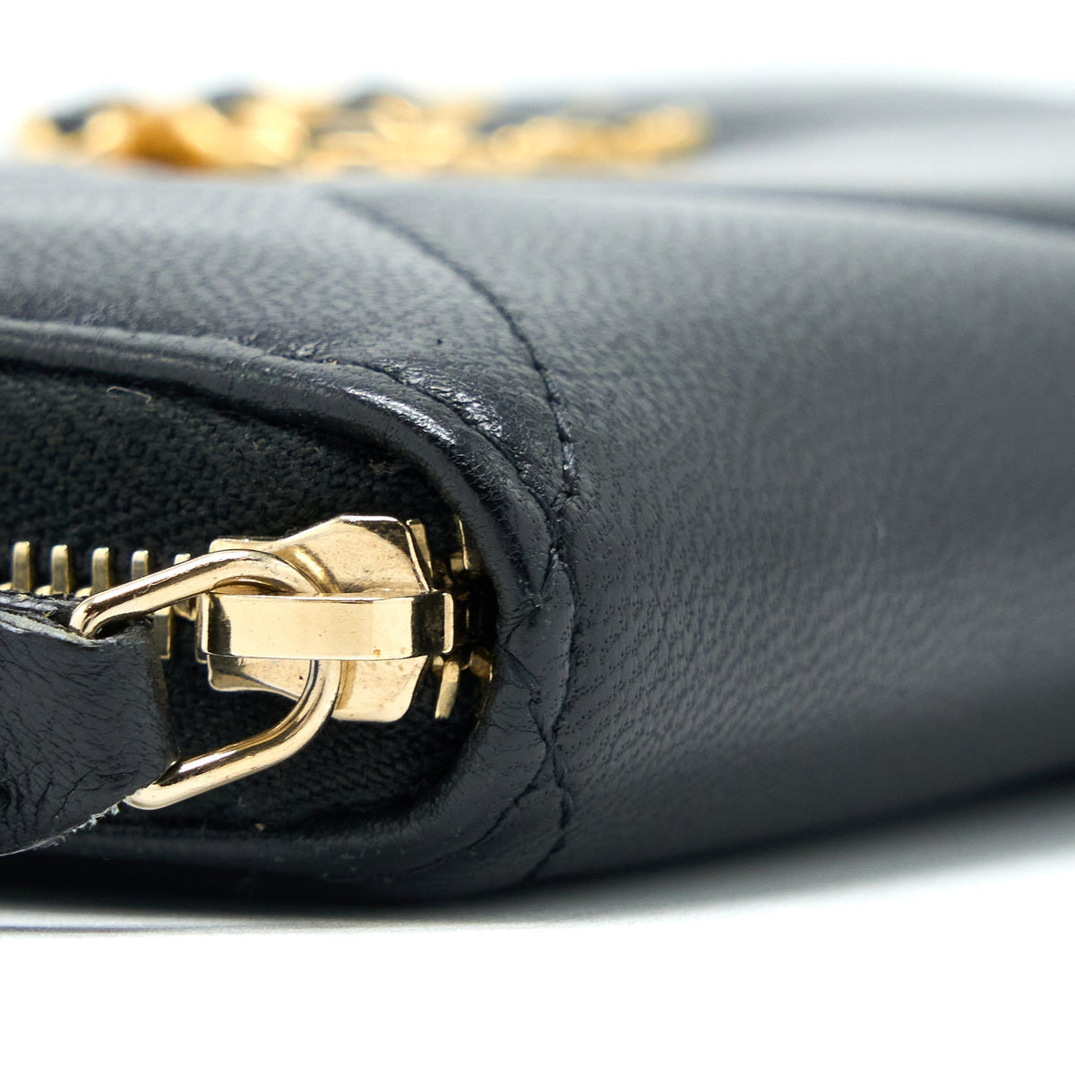 CHANEL 19 ZIP WALLET GOATSKIN BLACK GHW