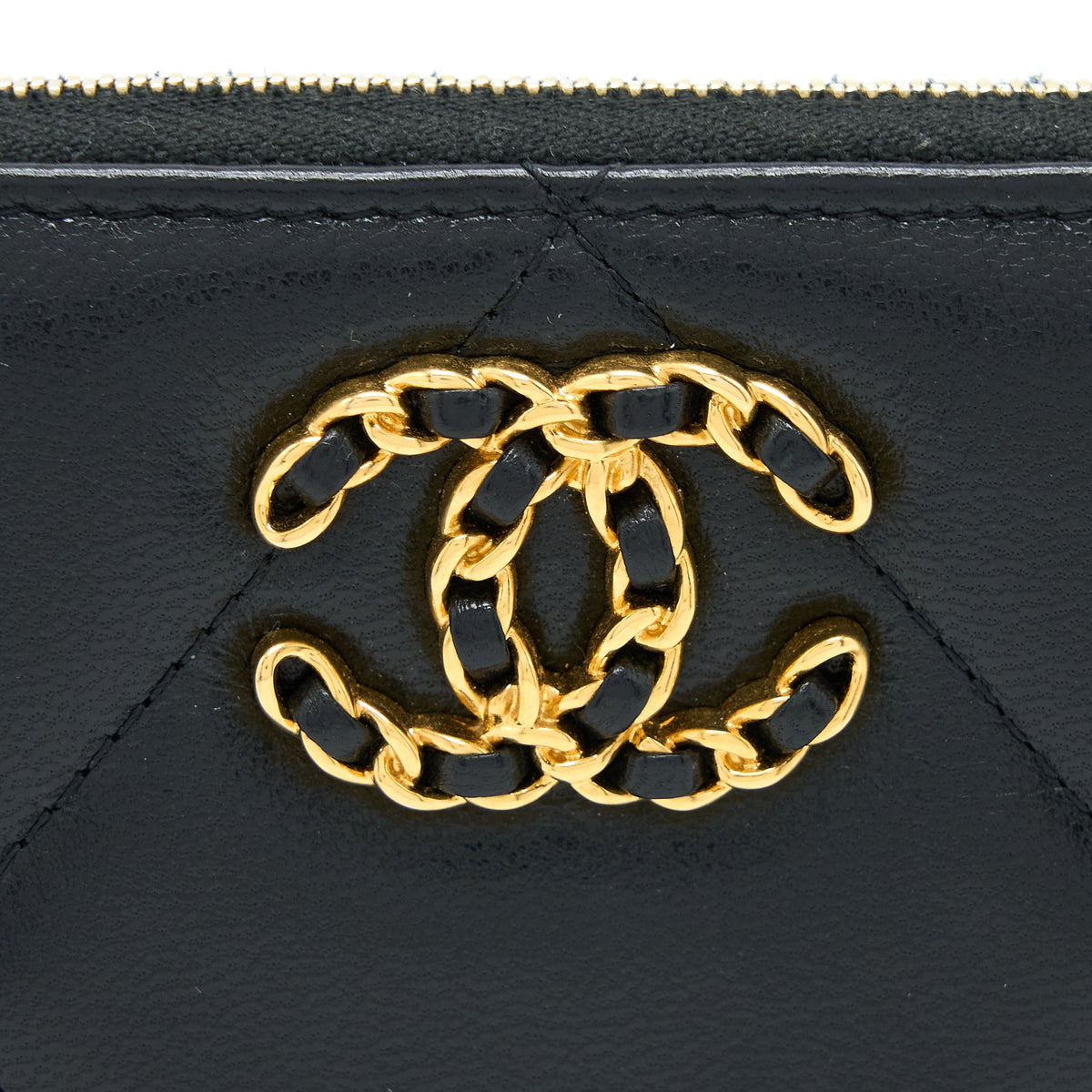CHANEL 19 ZIP WALLET GOATSKIN BLACK GHW