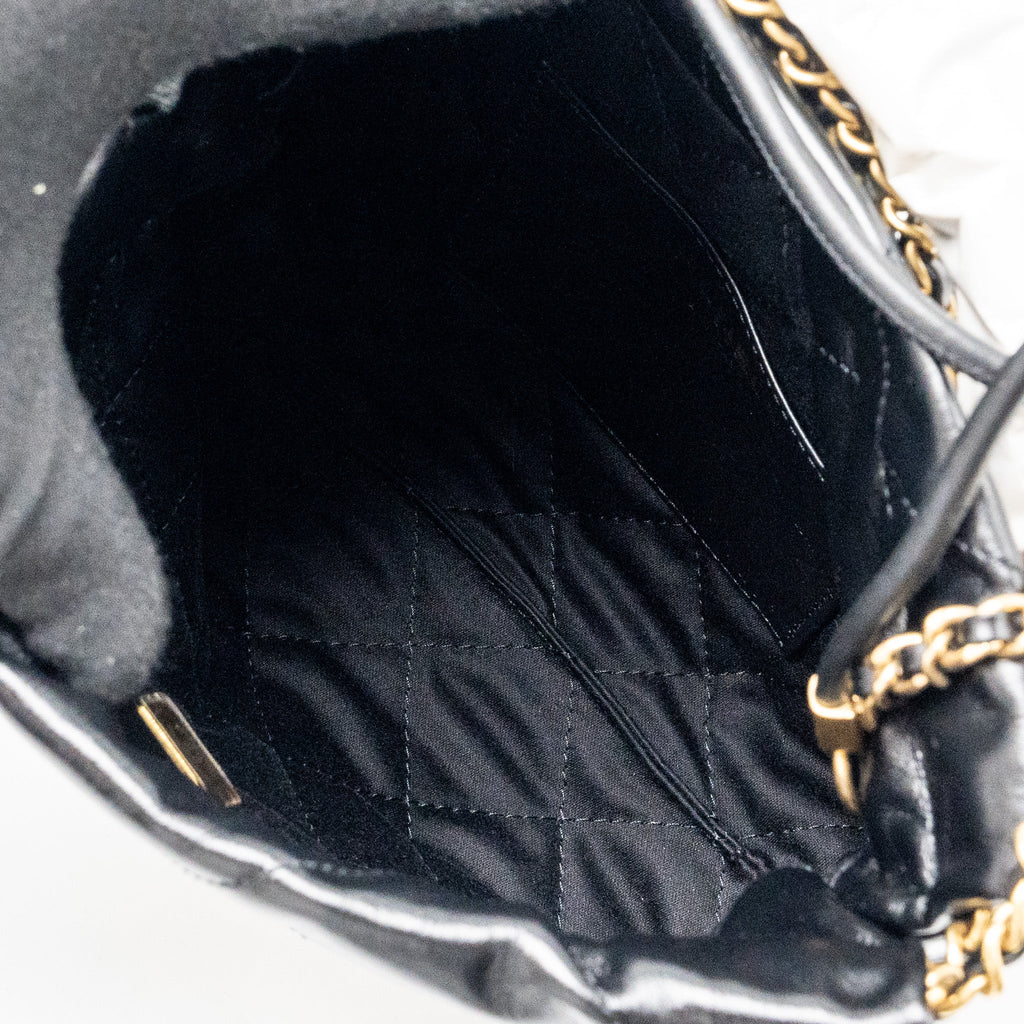 CHANEL MINI 22 BAG SHINY CALFSKIN BLACK GHW (MICROCHIP)