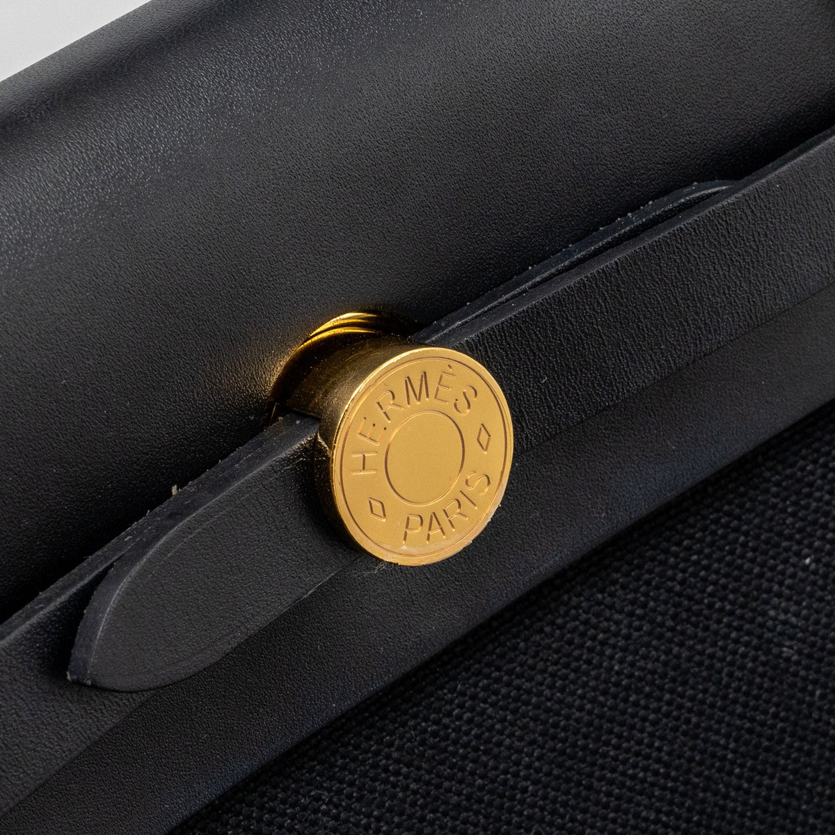 Hermes herbag 31 zip bag canvas / hunter leather black GHW