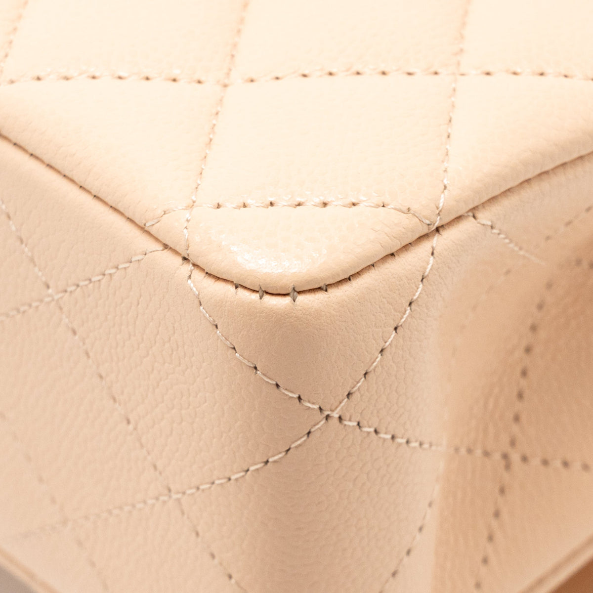 CHANEL MEDIUM CLASSIC DOUBLE FLAP BAG CAVIAR LIGHT BEIGE LGHW (MICROCHIP)