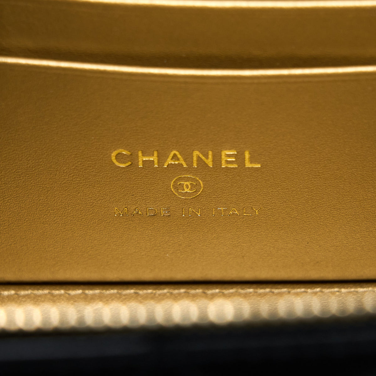 CHANEL PEARL CRUSH LONG VANITY LAMBSKIN BLACK BRUSHED GHW(MICROCHIP)