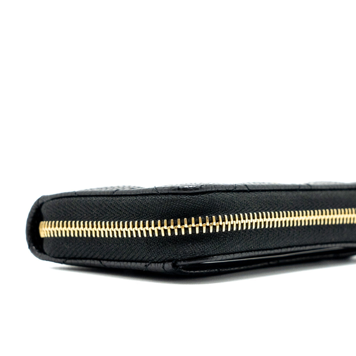 CHANEL ZIP CARD HOLDER CAVIAR BLACK GWH (MICROCHIP)