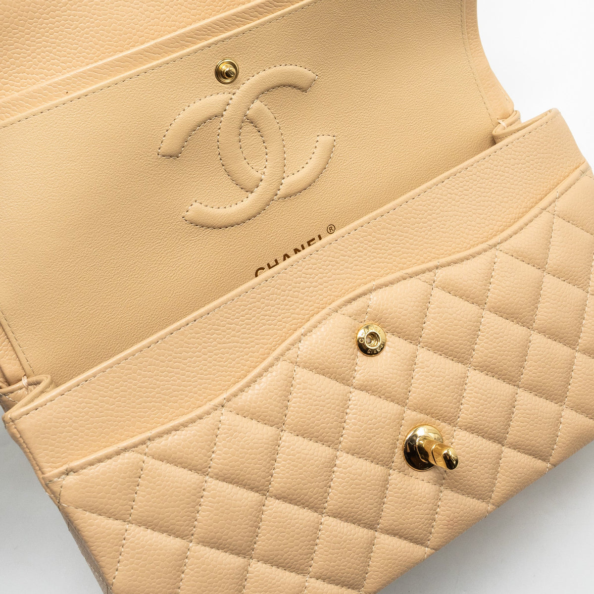 CHANEL MEDIUM CLASSIC DOUBLE FLAP BAG CAVIAR BEIGE GHW