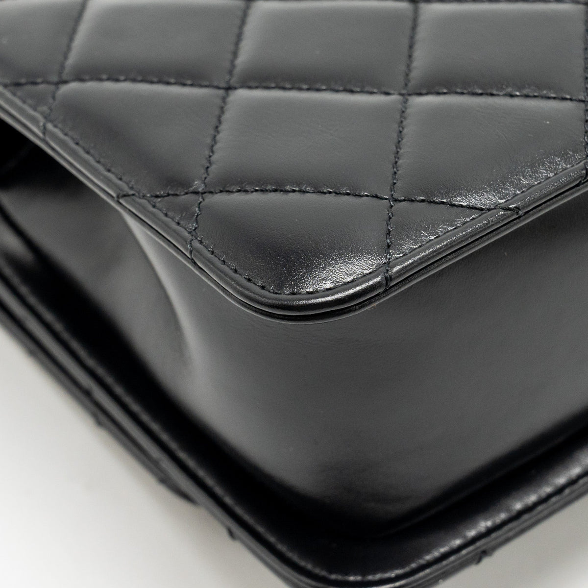 CHANEL GOLD CRUSH FLAP BAG CALFSKIN BLACK GHW (MICROCHIP)