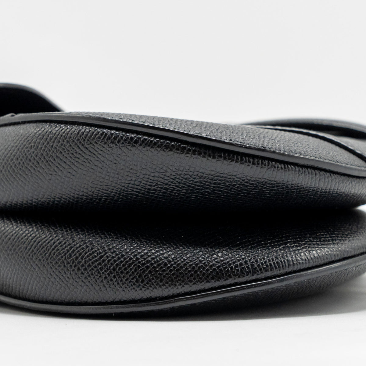 DIOR SADDLE BAG WITH STRAP GRAINED CALFSKIN BLACK GHW