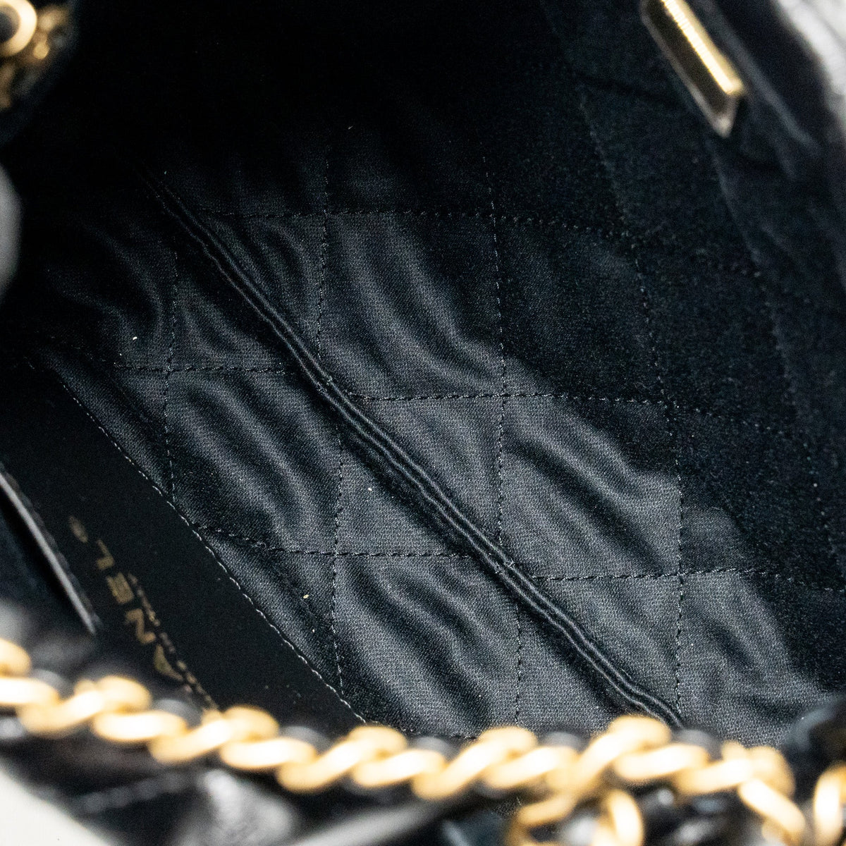Chanel 23S Mini 22 Bag with Pear Chain Shiny Calfskin Black Brushed GHW (Microchip)