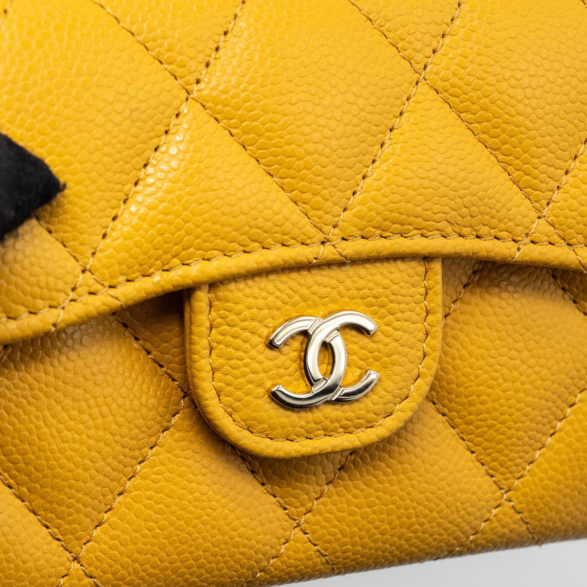 CHANEL CLASSIC FLAP CARD HOLDER CAVIAR YELLOW LGHW (MIRCOCHIP)